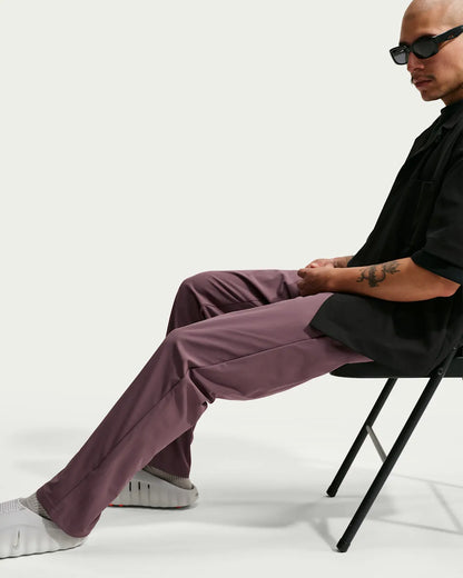 Nike 24.7 PerfectStretch Men's Dri-FIT Regular Chino Pants