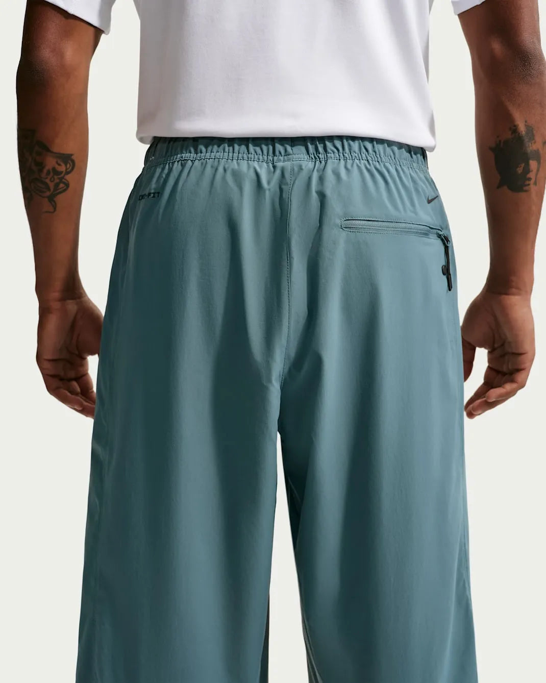 Nike Tech Helios Men's Dri-FIT Pants