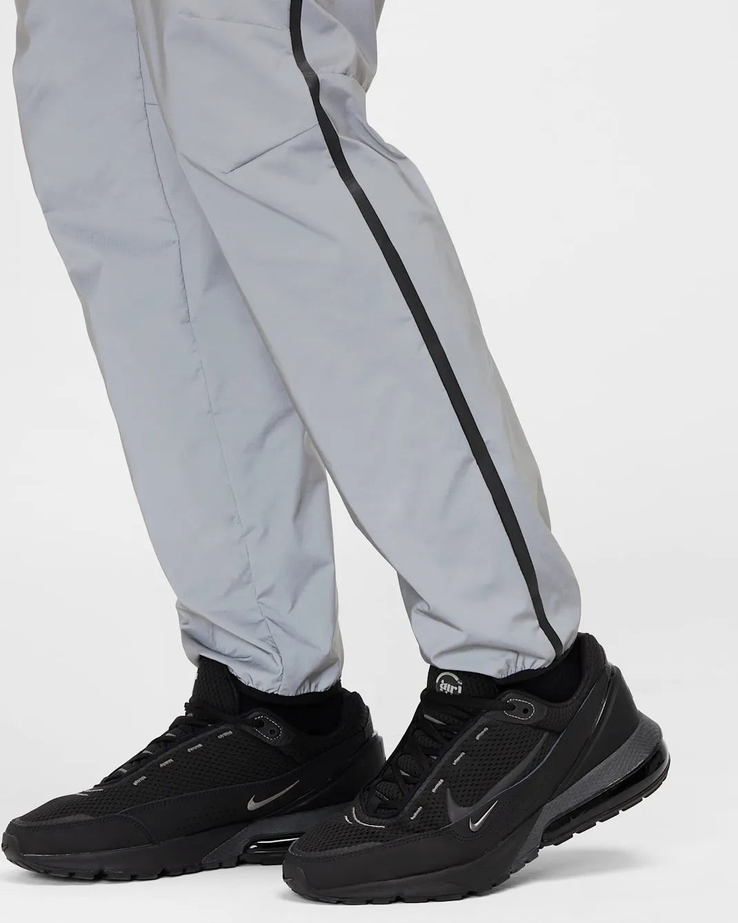 Nike Tech Men's Woven Reflective Pants