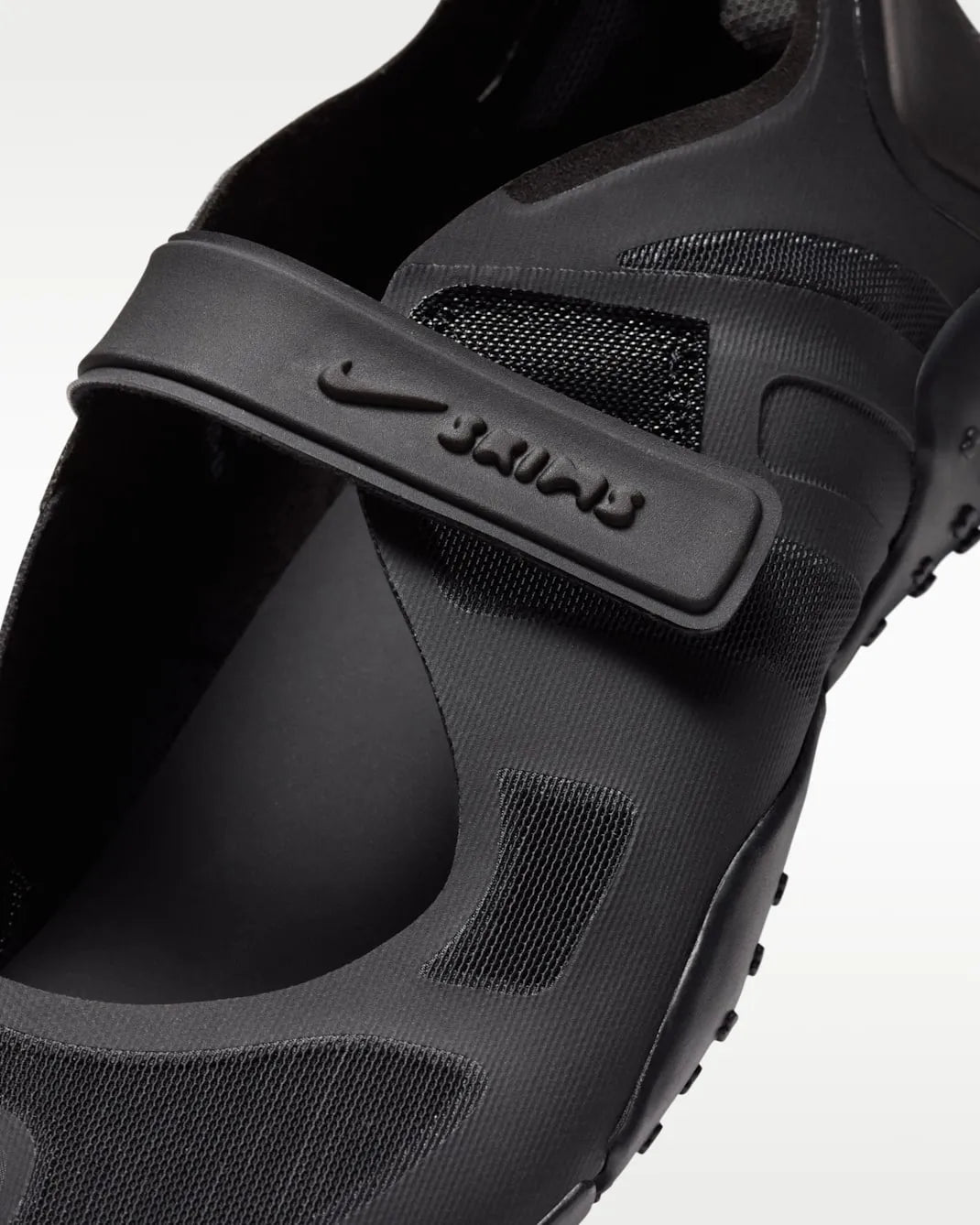 NikeSKIMS Rift Mesh
