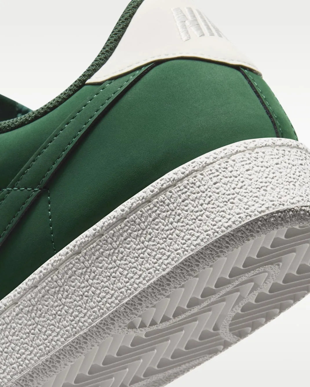 Nike Tennis Classic Men's Shoes