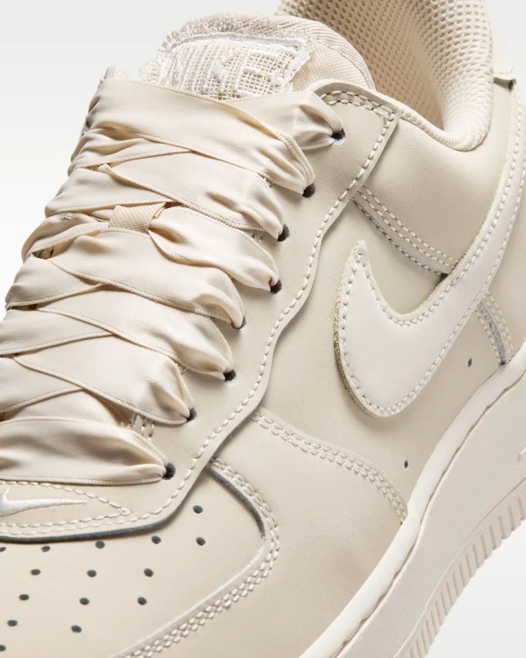 Nike Air Force 1 Retro Premium