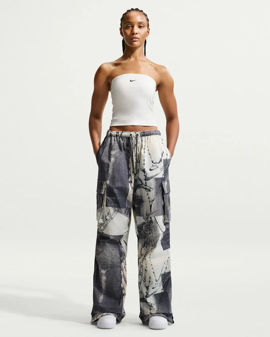 Nike Sportswear Women's Mid-Rise Oversized Cargo Pants