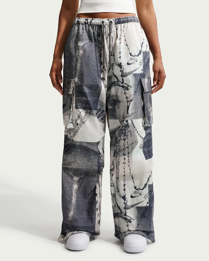 Nike Sportswear Women's Mid-Rise Oversized Cargo Pants