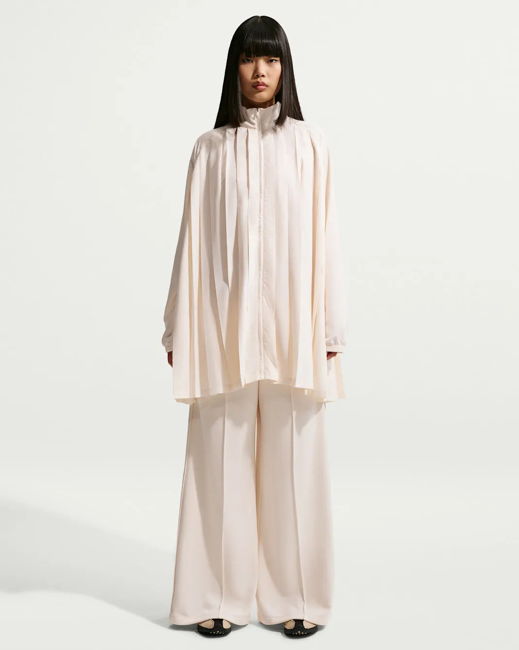 Nike Sportswear Women's Oversized Long-Sleeve Pleated Mini Dress