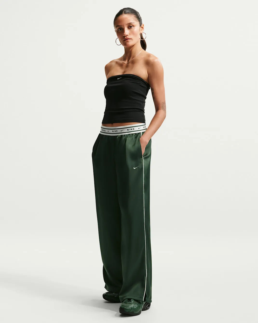 Nike Sportswear Women's Loose Mid-Rise Satin Pants