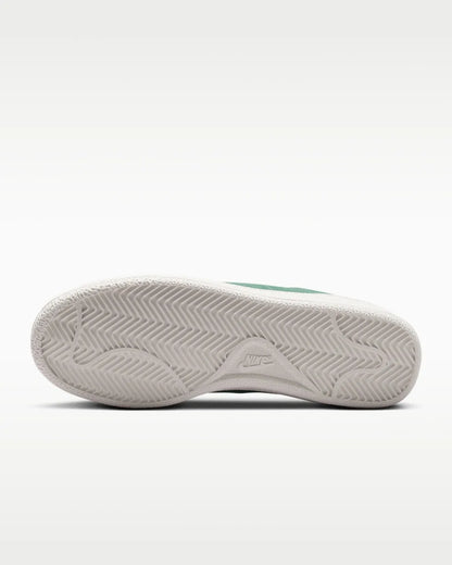 Nike Tennis Classic