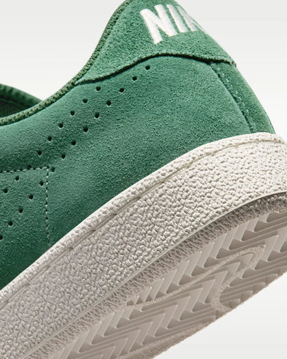 Nike Tennis Classic